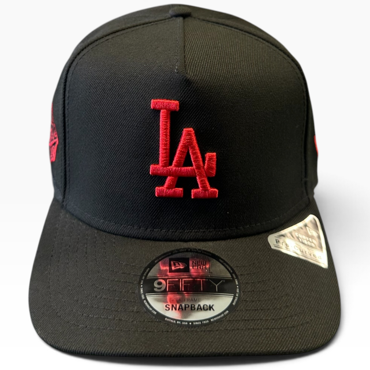 Los Angeles Dodgers black and red New Era 9FIFTY A-Frame snapback hat - front view