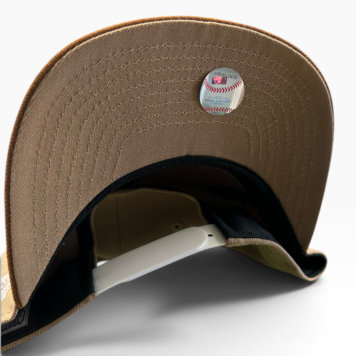 Sugar Skull Brown & Pink New Era 9FIFTY A-Frame snapback hat - back view