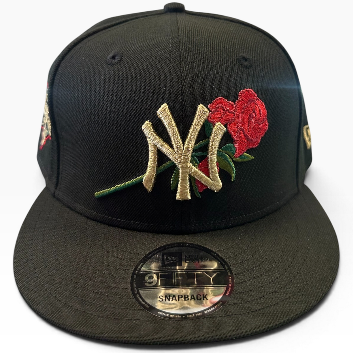 New York Yankees rose black and gold New Era 9FIFTY snapback hat - front view