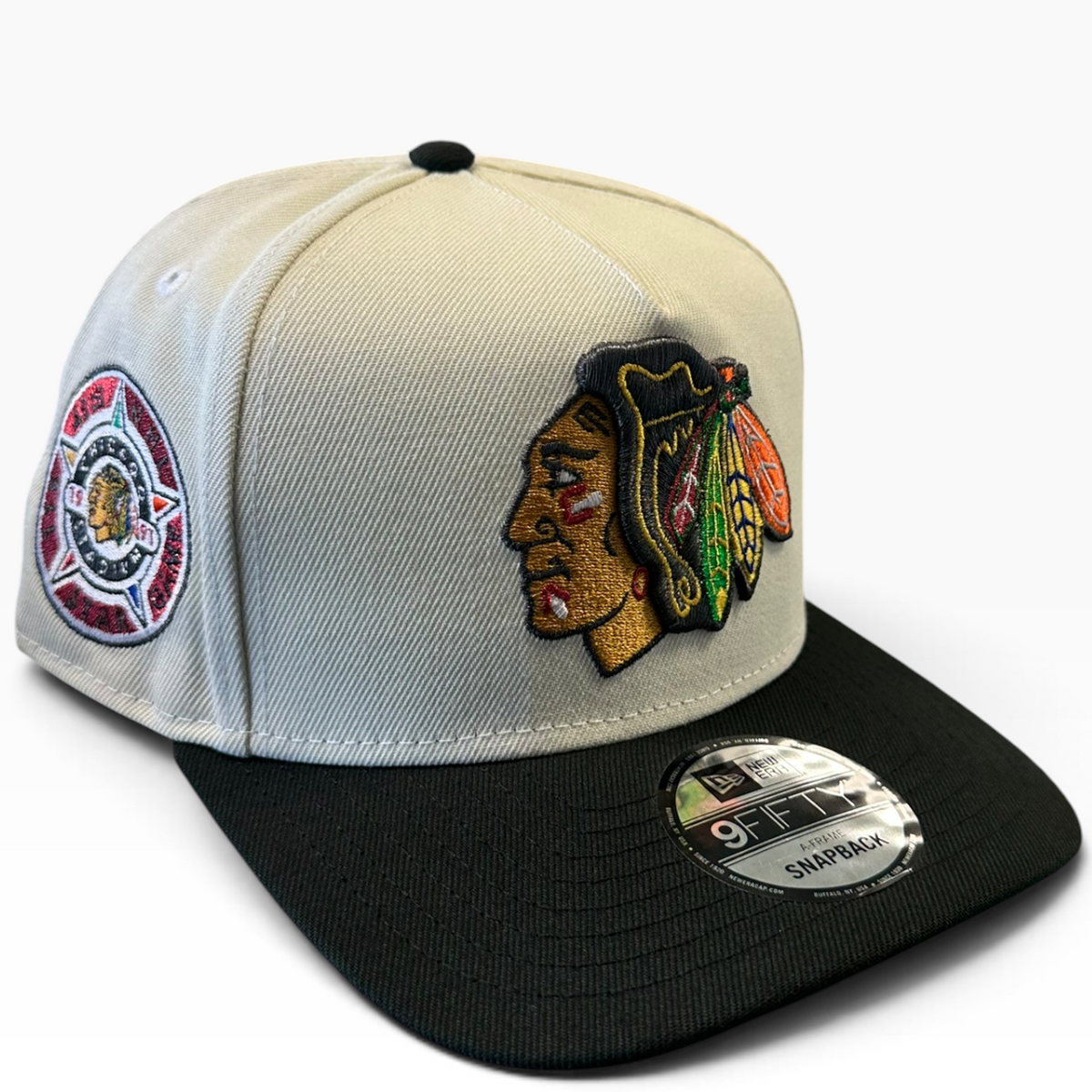 Chicago Blackhawks cream and black New Era 9FIFTY A-Frame snapback hat - side view