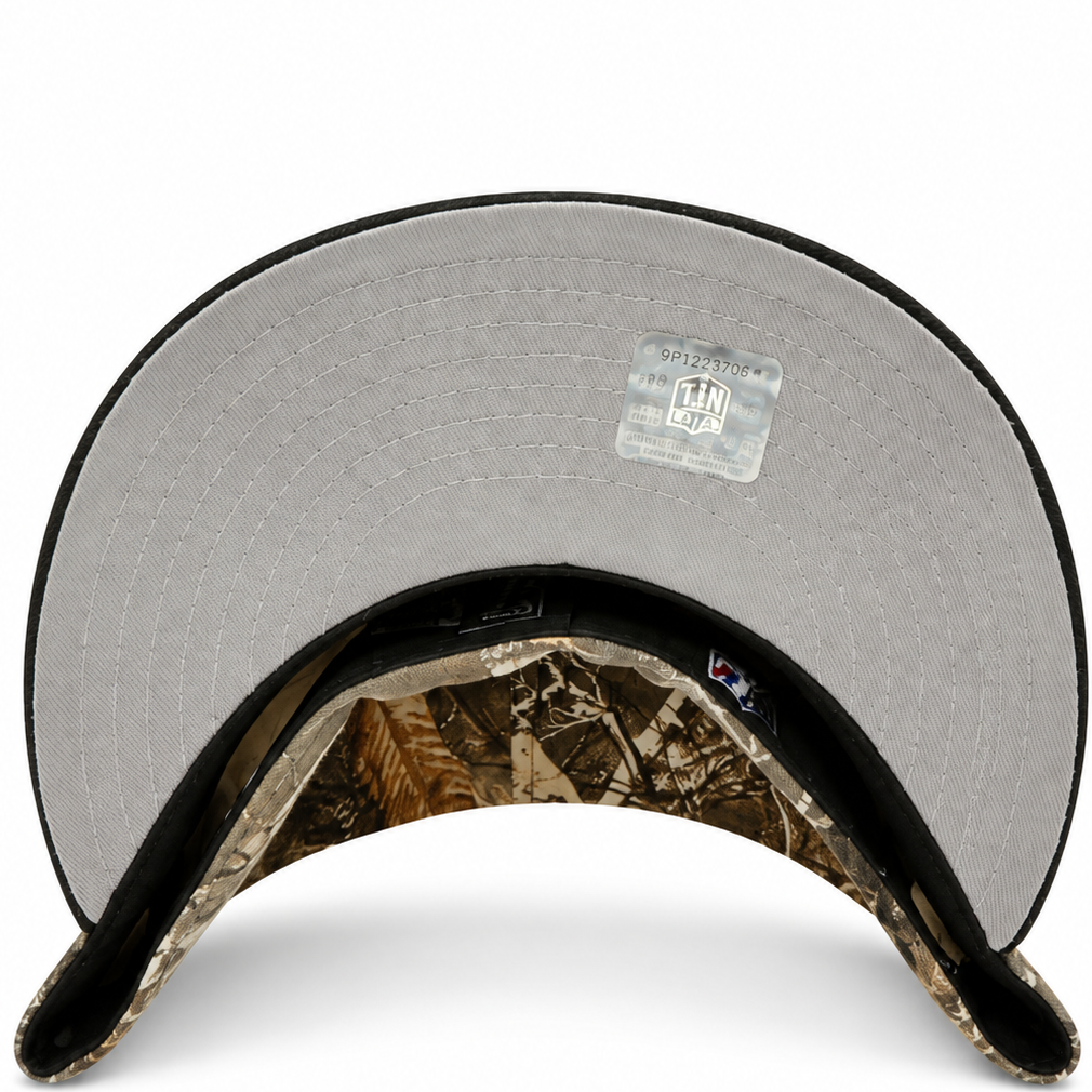 Dallas Cowboys camo New Era 59FIFTY fitted hat - front view