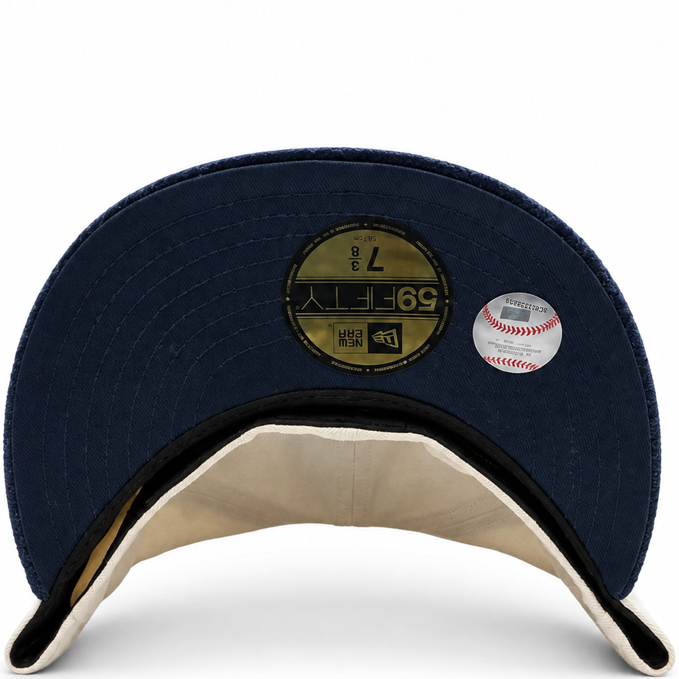 New York Yankees cream and navy paisley New Era 59FIFTY fitted hat - back view