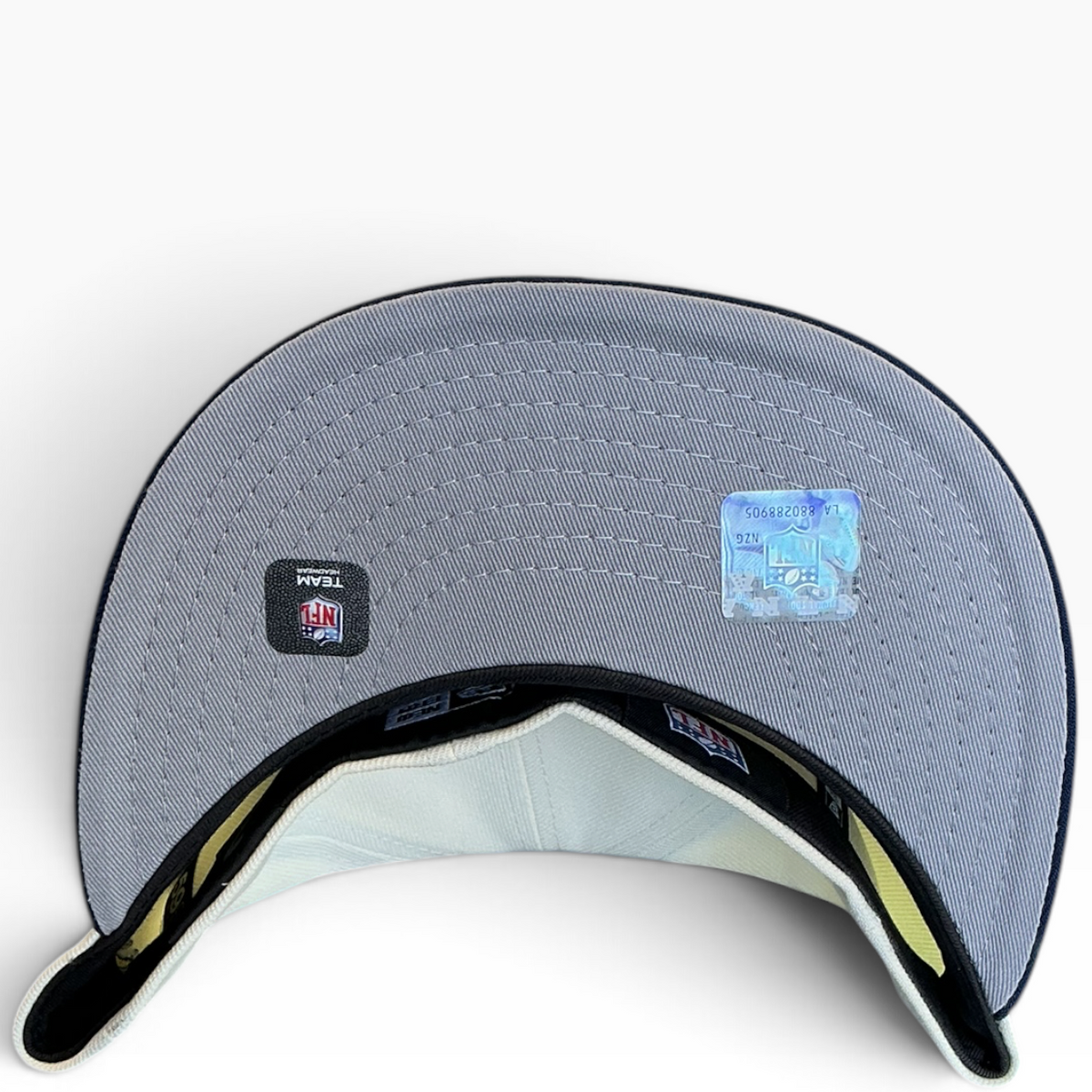 Denver Broncos Super Bowl XXXII Cream & Navy New Era 59FIFTY fitted hat - back view