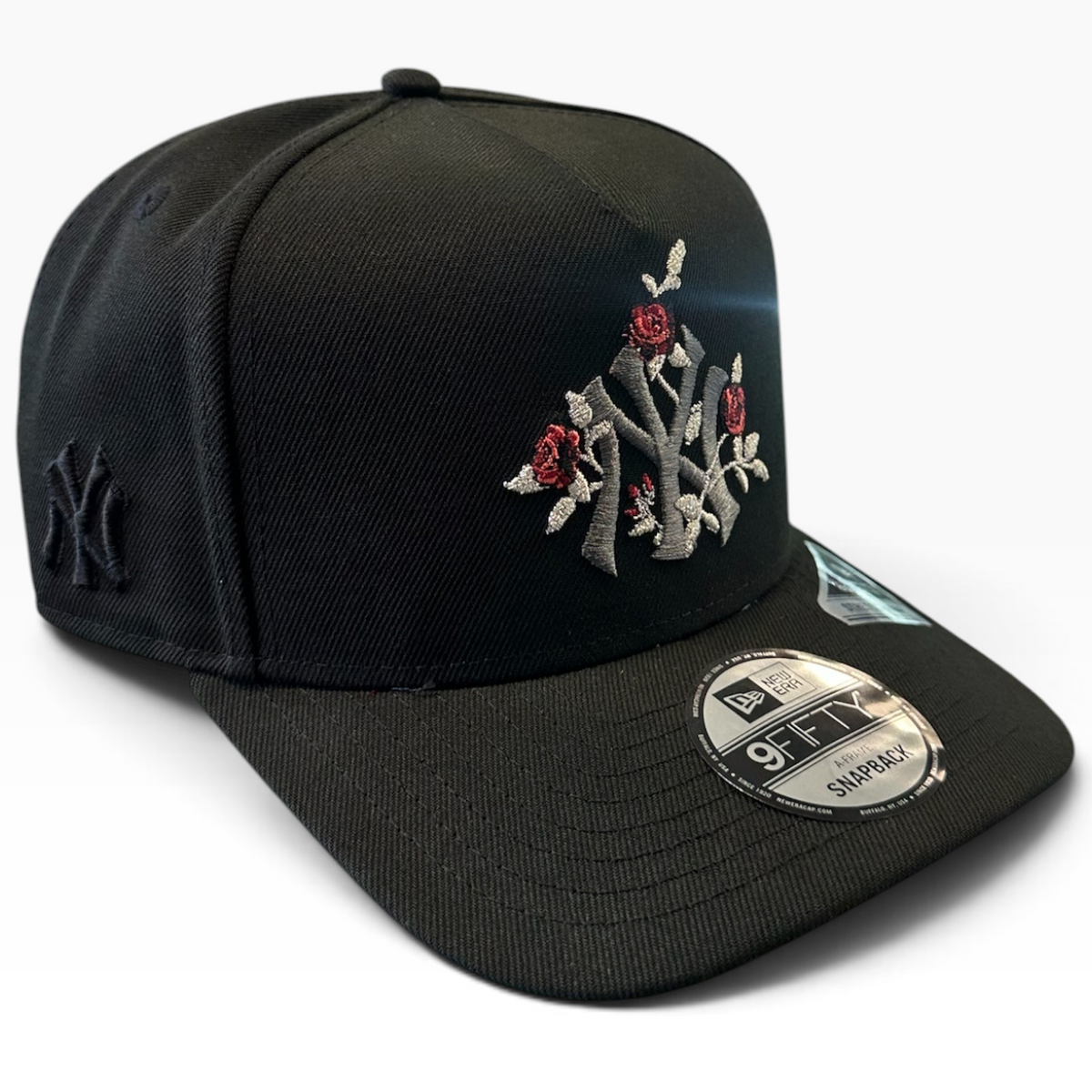 New York Yankees black floral rose New Era 9FIFTY A-Frame snapback hat - front view