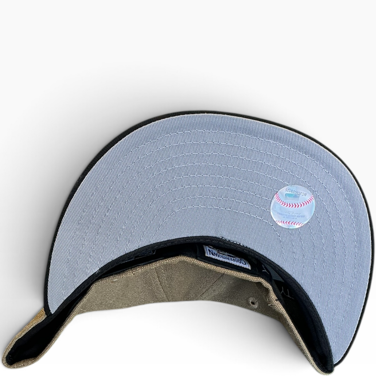 Cincinnati Reds Tan/Black New Era 59FIFTY fitted hat - undervisor detail