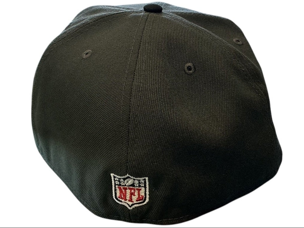 Tampa Bay Buccaneers black New Era 59FIFTY fitted hat - undervisor detail