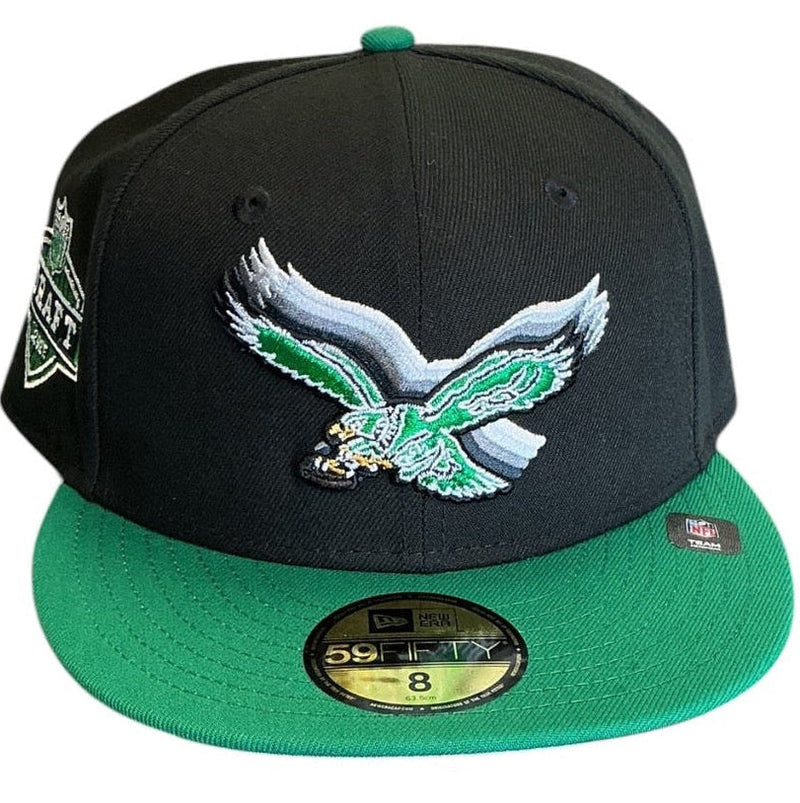 Philadelphia Eagles black and Kelly green NFL Draft New Era 59FIFTY fitted hat - front view