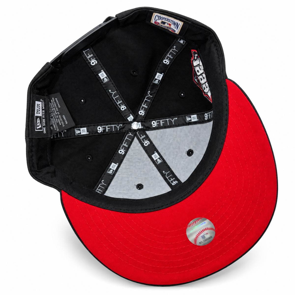 New York Yankees 1998 World Series black New Era snapback hat – underside view with red undervisor and Cooperstown patch