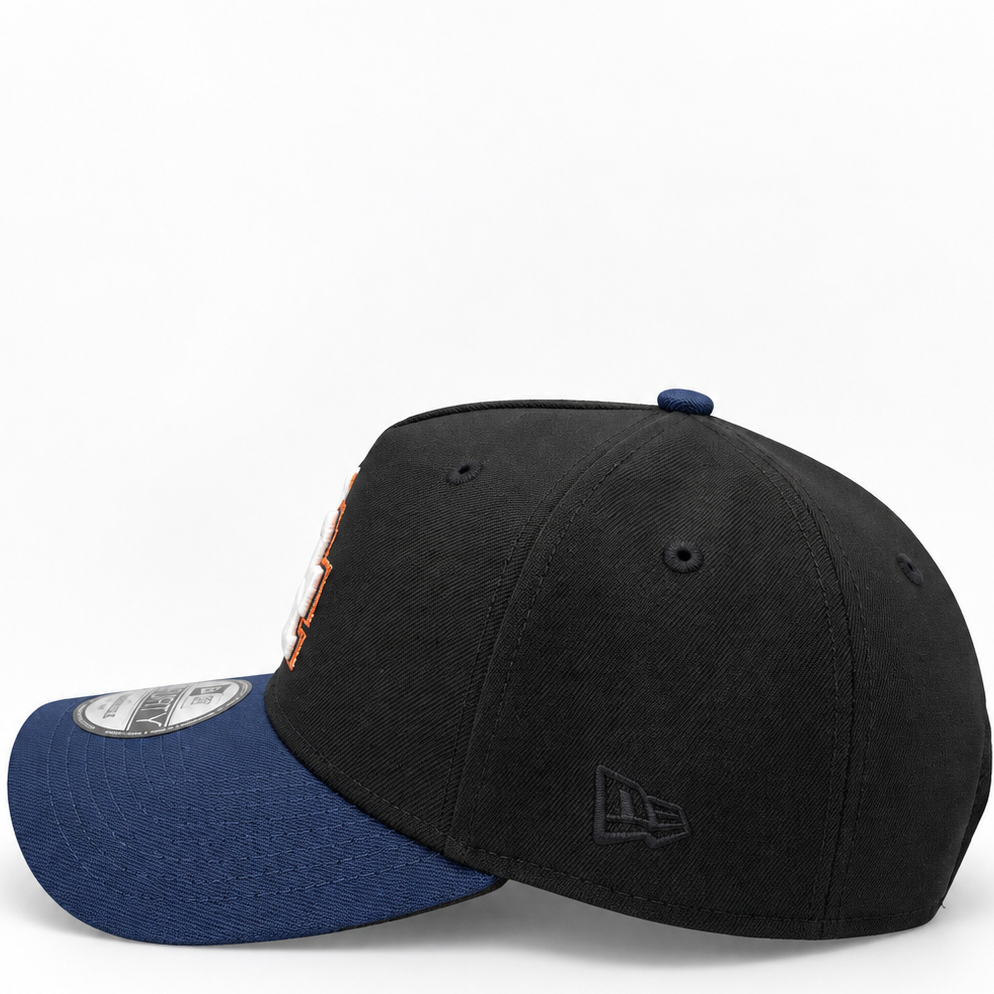 New Era Los Angeles Dodgers black and navy 9FORTY A-Frame cap – side view with navy undervisor and embroidered team logo