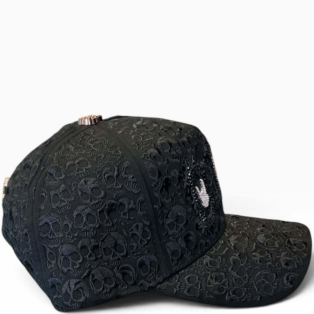 Skull hand gesture snapback - alternate angle