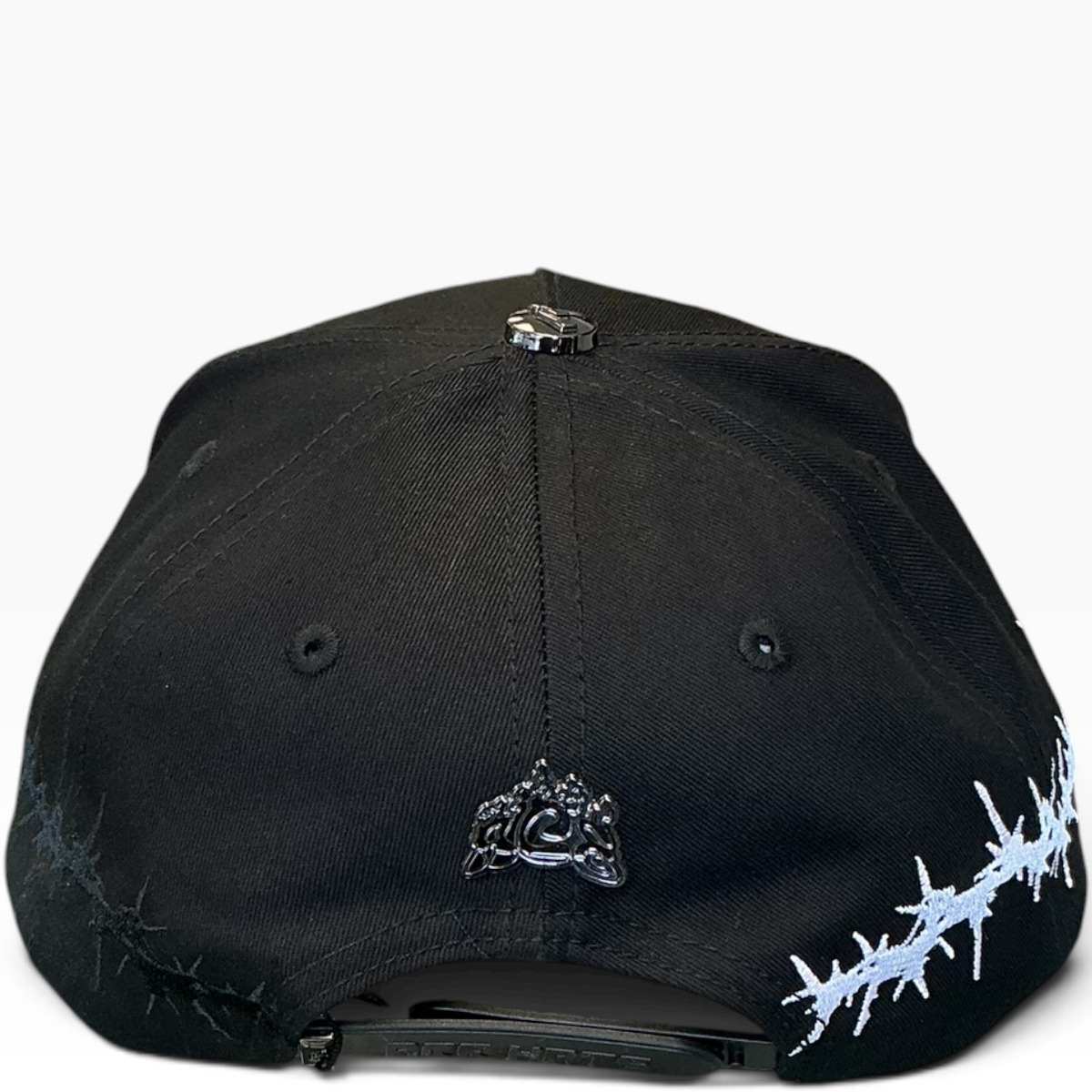 SB barbed wire snapback with white embroidery - side view