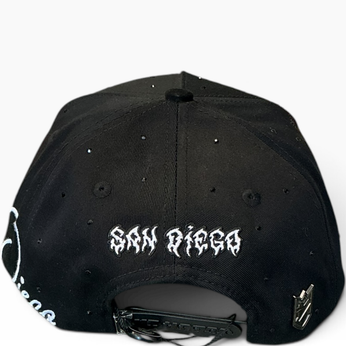 SD Padres skull snapback - alternate angle