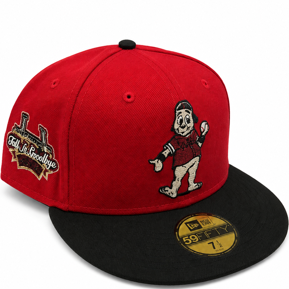 Cincinnati Reds Red / Black New Era 59FIFTY fitted hat - front view