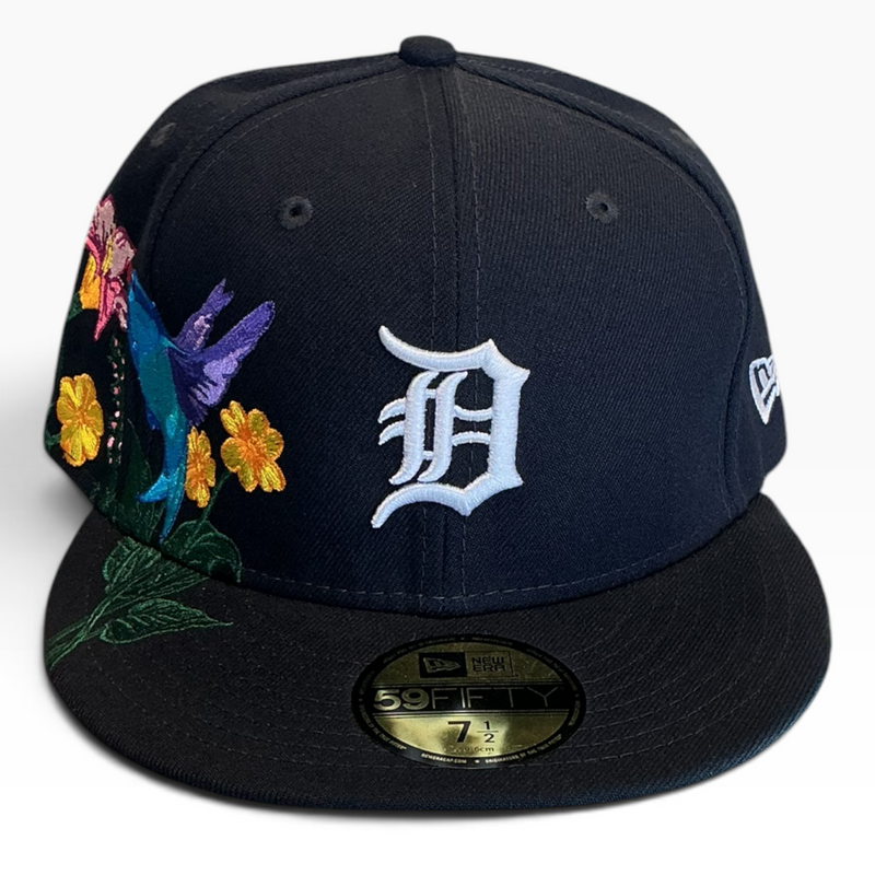 Detroit Tigers Floral Hummingbird Black New Era 59FIFTY fitted hat - side view