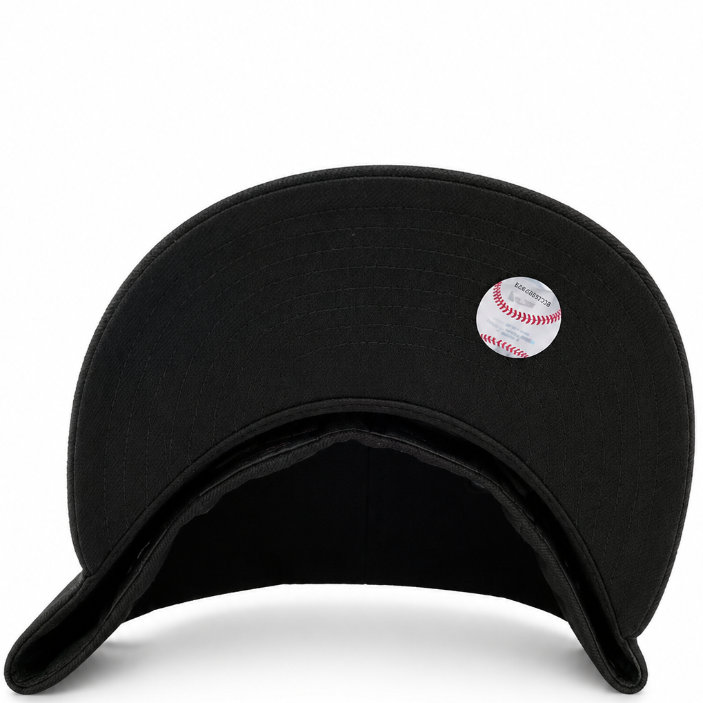 Boston Red Sox black and pink New Era 59FIFTY fitted hat - detail view